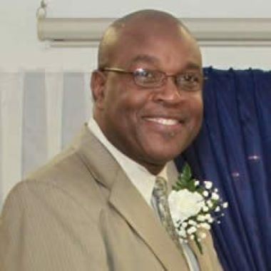 Dr. Oscar Noel Ocho